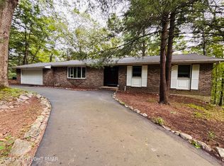 3190 Dogwood Ter, East Stroudsburg, PA
