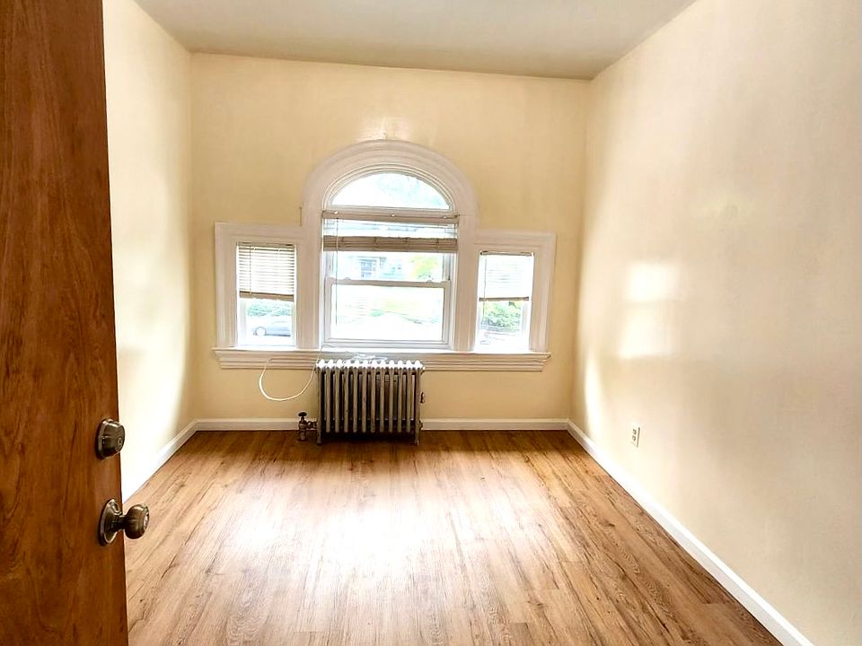 1st image of 625 Mount Prospect Ave #2B