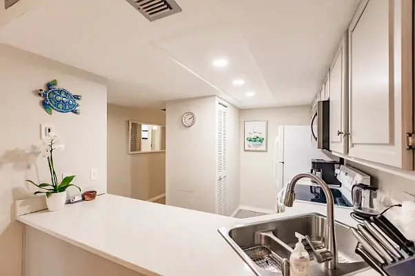 600 Neapolitan Way #245 — Photo 7