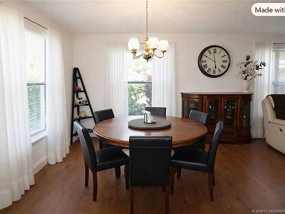 5th image of 421 SW South River Dr APT 101