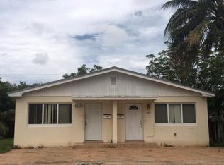 327 NE 1st St, Hallandale Beach, FL 33009