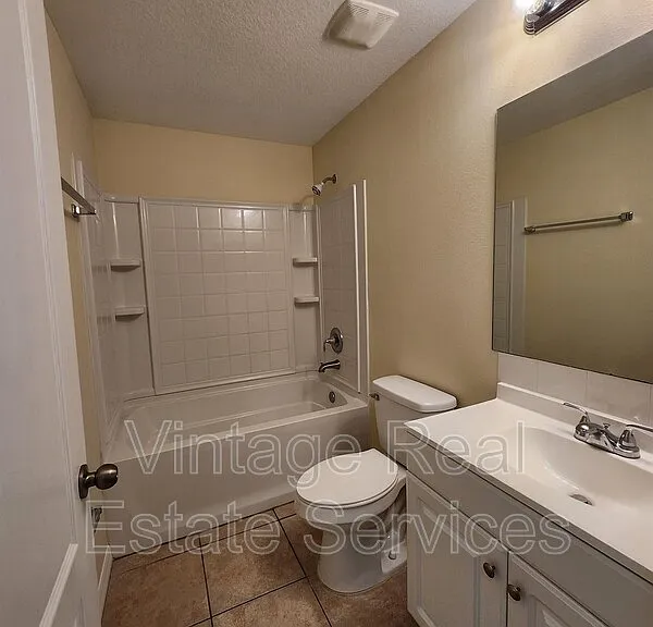 10932 Keys Gate — Photo 17