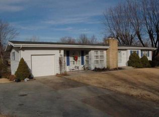 901 E Clark St, Warrensburg, MO 64093