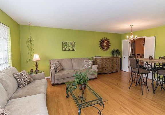 4th image of 9659 Yorkshire Estates Dr