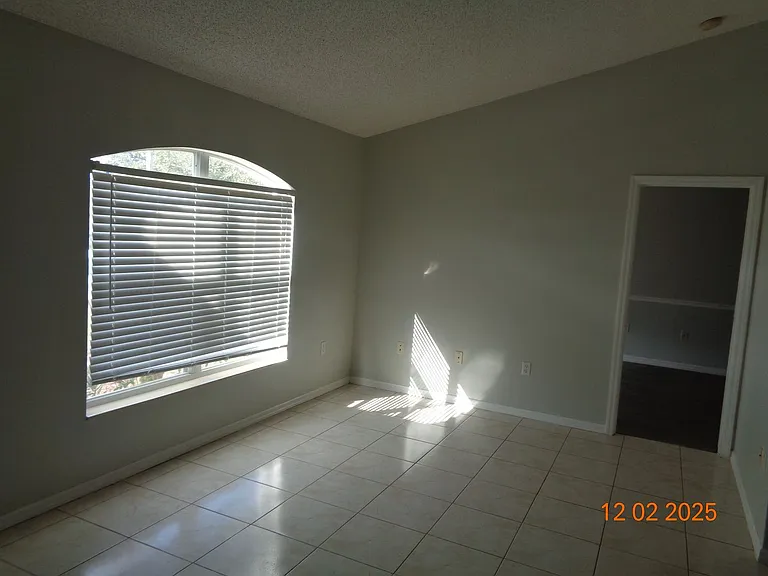 2610 Groveland Ave — Photo 5