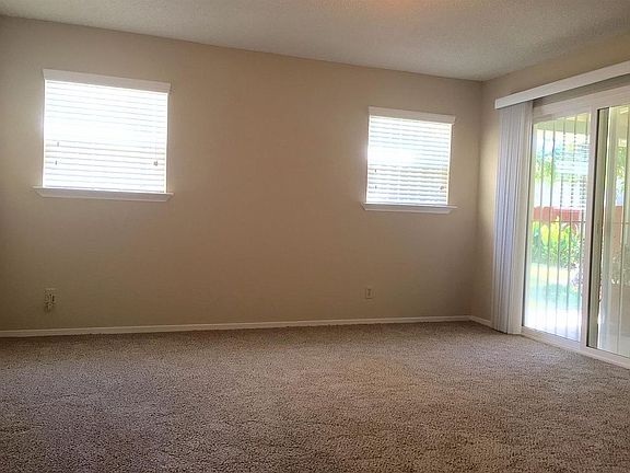 4th image of 2026 N Garden Ave