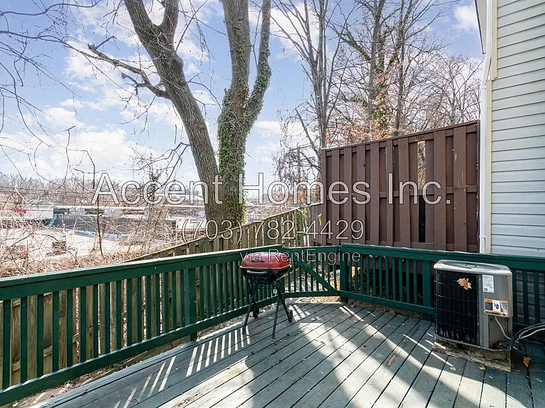 5028 9th St S — Photo 34