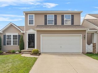 3314 Fenmore Ln, Aurora, OH 44202