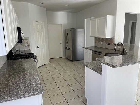 3rd image of 6418 Gusty Trail Ln