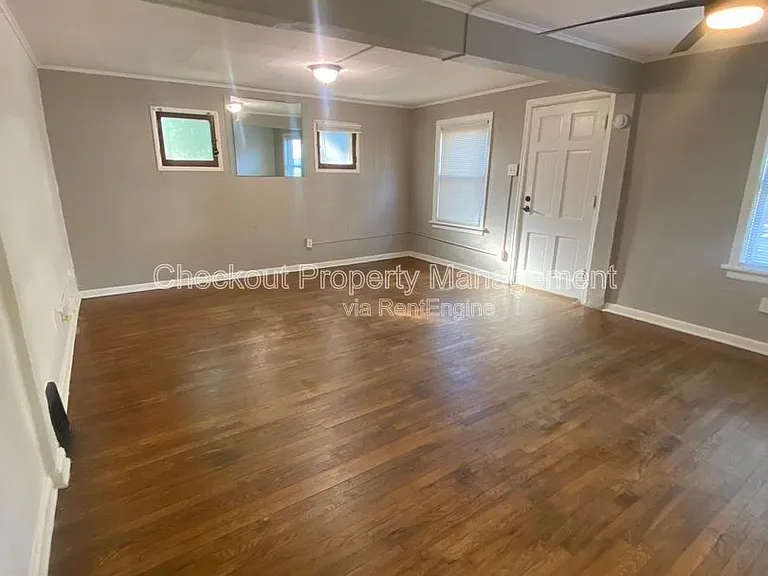 5516 Fairridge Ct — Photo 2