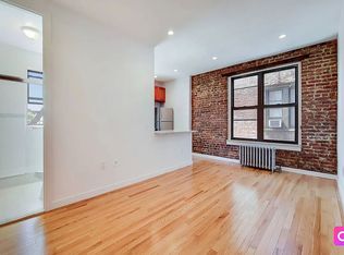 31-15 32nd St #B17, Astoria, NY 11106