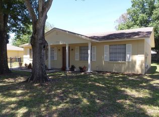 8520 Blue Ridge Dr, Tampa, FL 33619