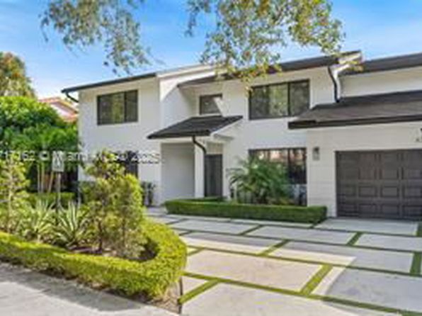 8300 NW 166th Ter