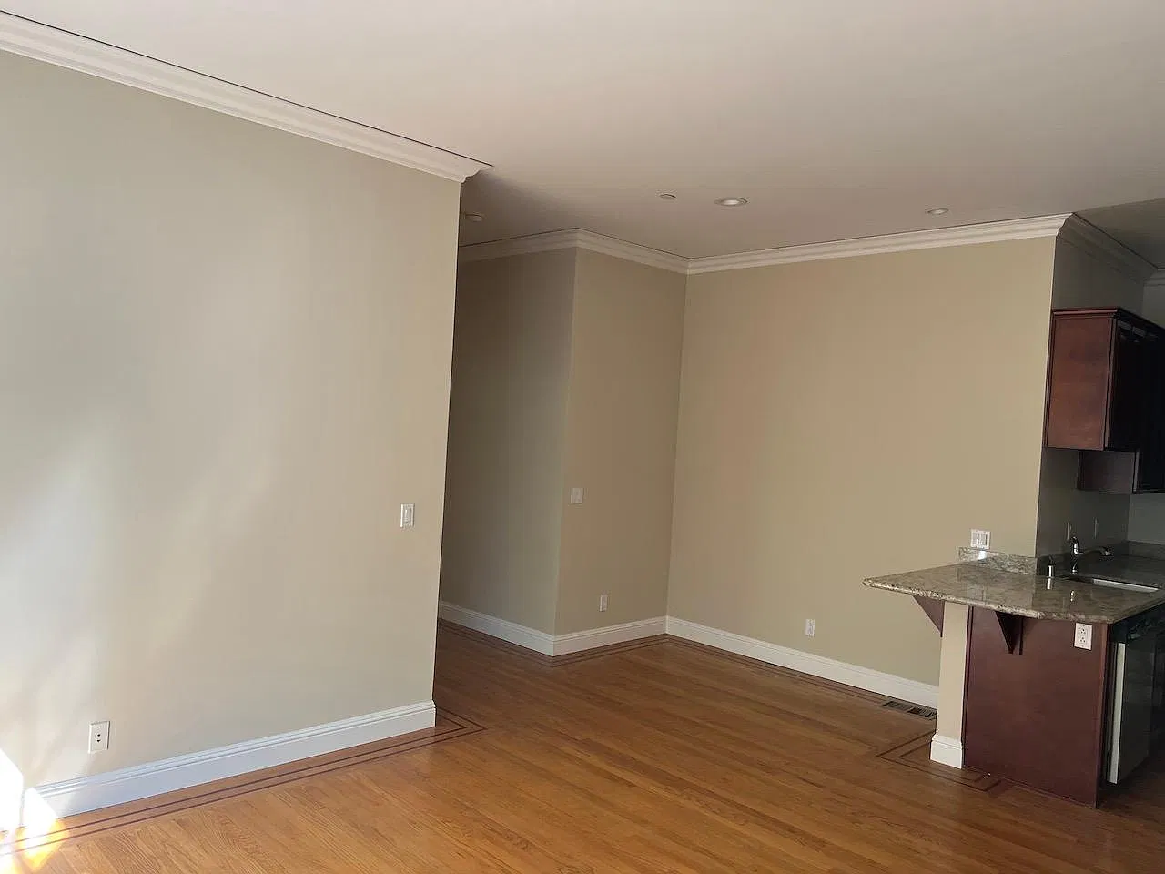 1121 Bryant St — Photo 2