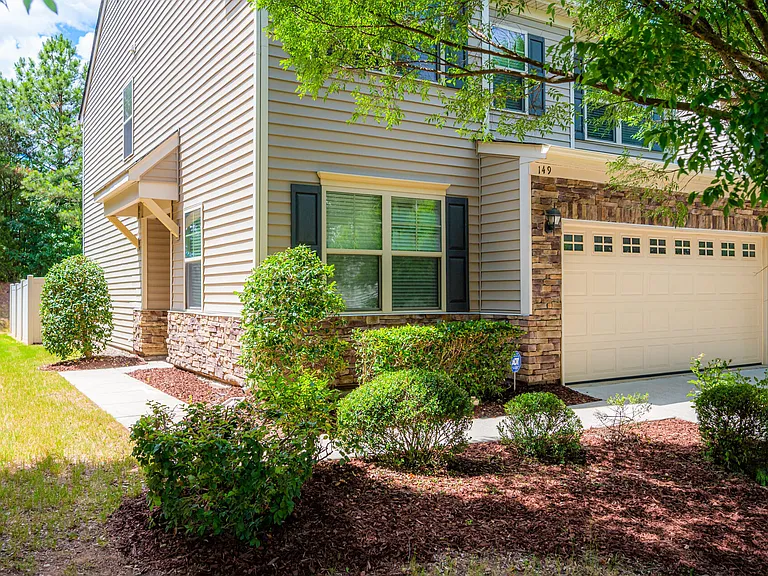 149 Torrey Heights Ln — Photo 2