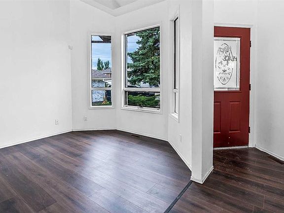 4th image of 48 E Millview Way SW