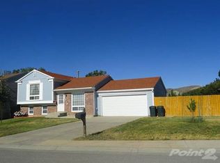 2318 Dunblane Dr, Rawlins, WY 82301