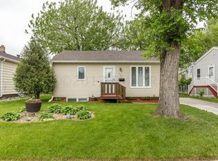 325 20th St N, Fargo, ND 58102