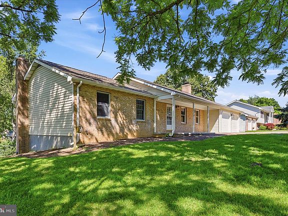 4th image of 437 Tuscawilla Dr