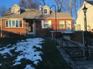 38 Cantitoe Rd, Yonkers, NY 10710