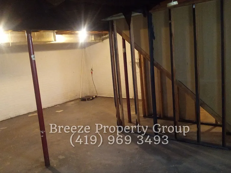 1449 N Superior St — Photo 9