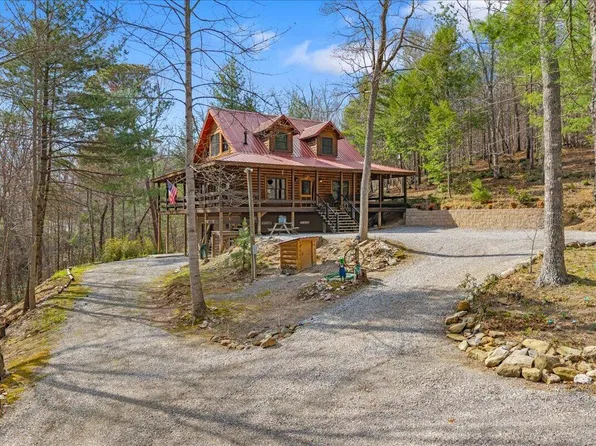 205 Holder Cemetery Rd, Tellico Plains, TN 37385