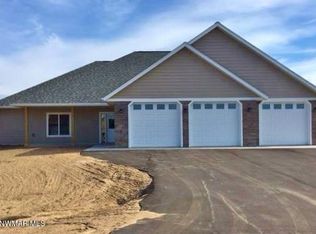 1320 Whiting Rd NW UNIT 59, Bemidji, MN 56601