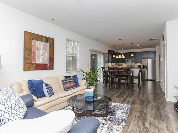 5th image of 1685 Halesworth Ln