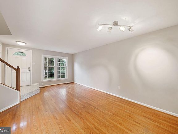 5th image of 6303 Chimney Wood Ct
