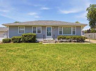 2448 Teresa Dr SW, Cedar Rapids, IA 52404
