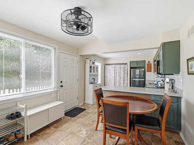 1105 Burgoyne Blvd — Photo 12