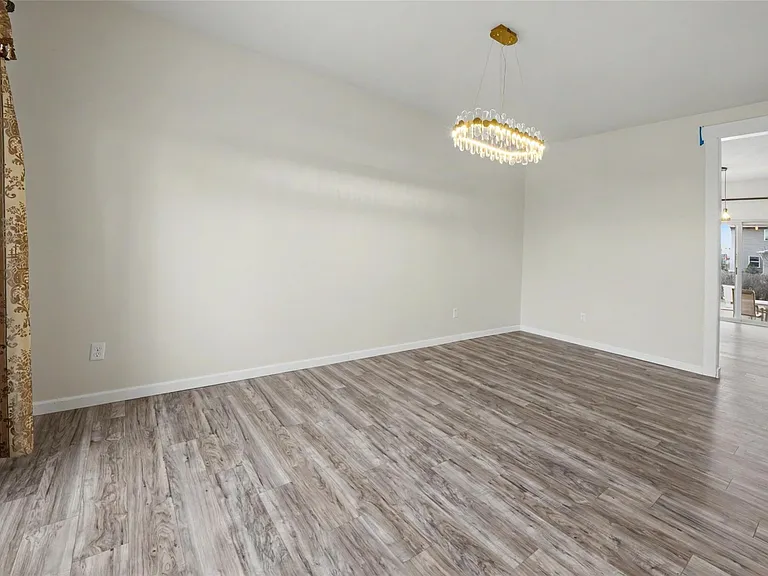 49184 Gracechurch Rd — Photo 13