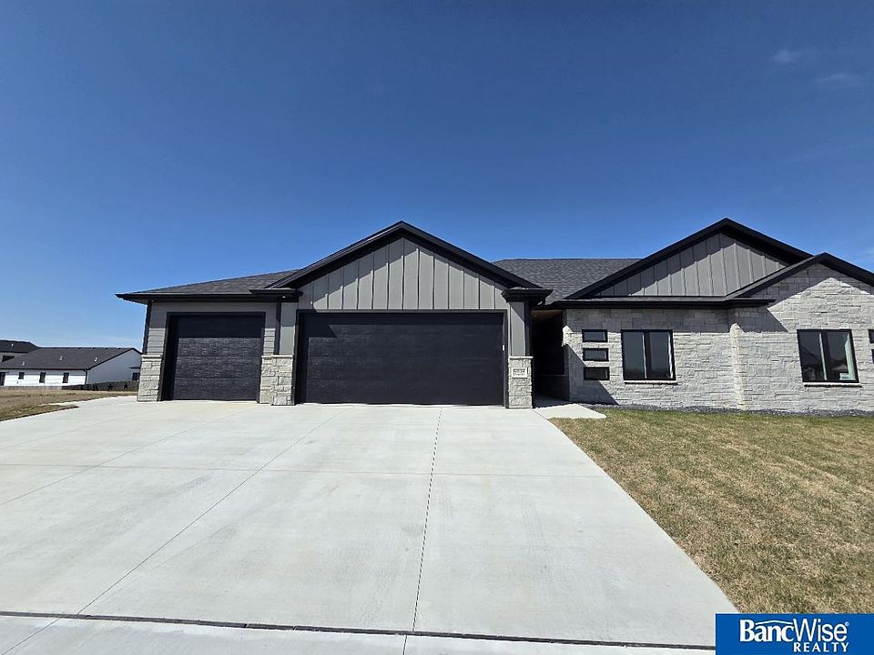1st image of 9409 Delano Dr