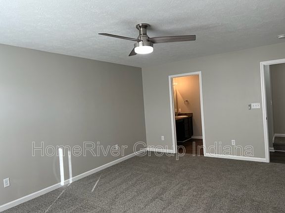 5th image of 3043 Amandalyn Dr