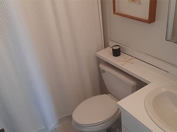 3rd image of 440 W Broadway #3G