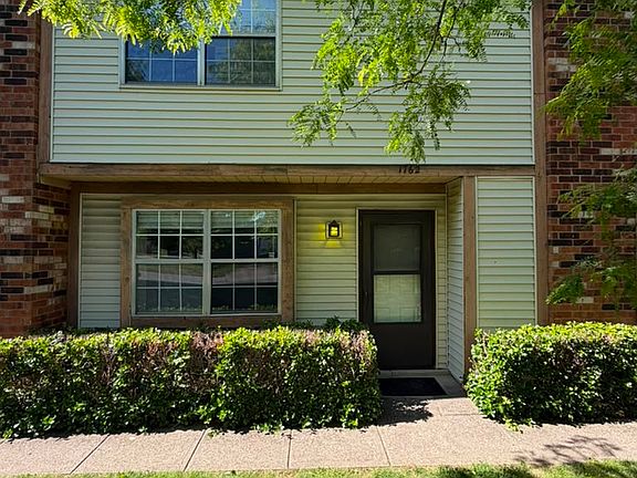 2nd image of 1762 Queensbridge Dr #1
