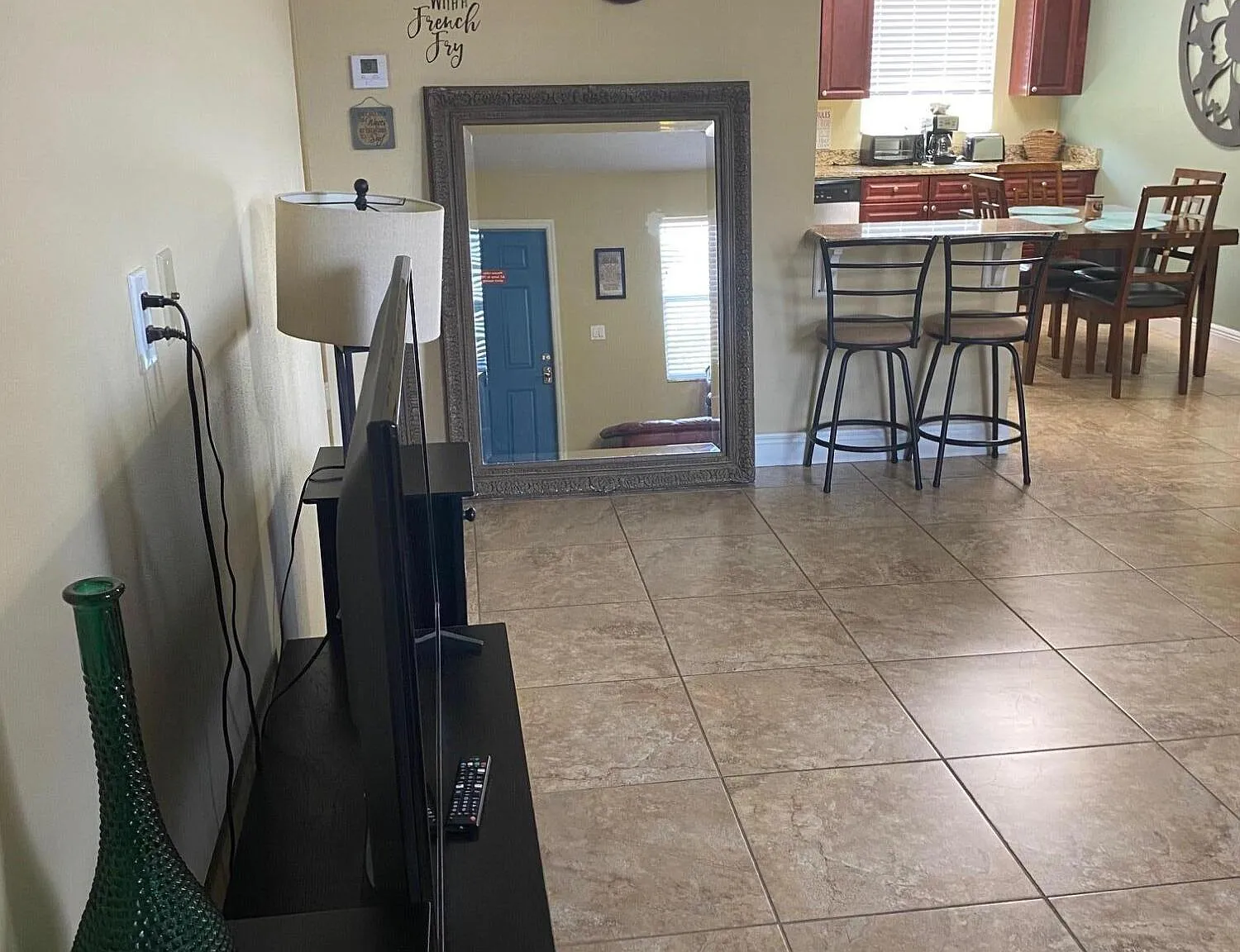 2 bed, 1.5 bath, 1000 sqft, $2,495 — Photo 4