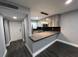 1630 Embassy Dr APT 306, West Palm Beach, FL 33401