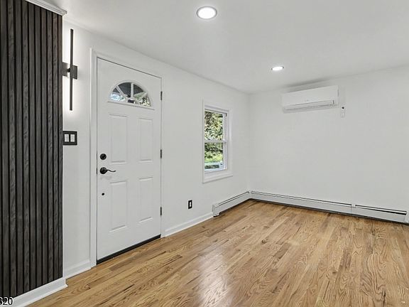 3rd image of 15 Cherry St