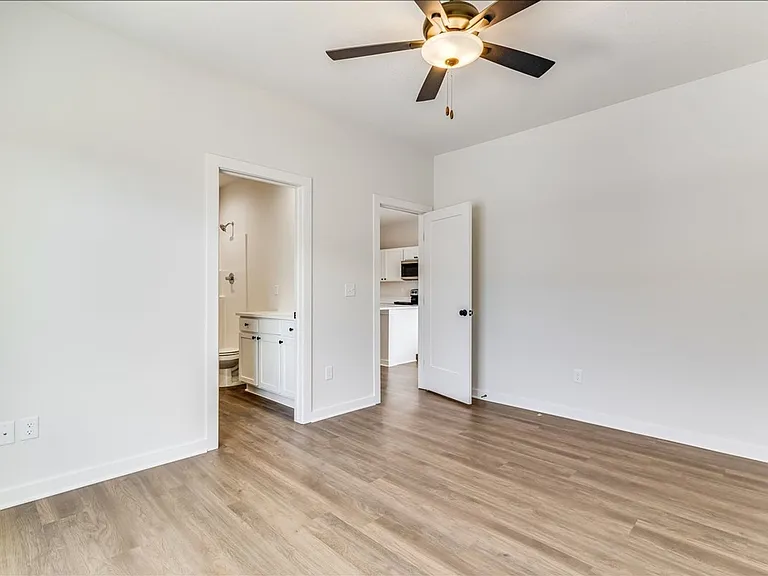 3440 E Thunder St — Photo 12