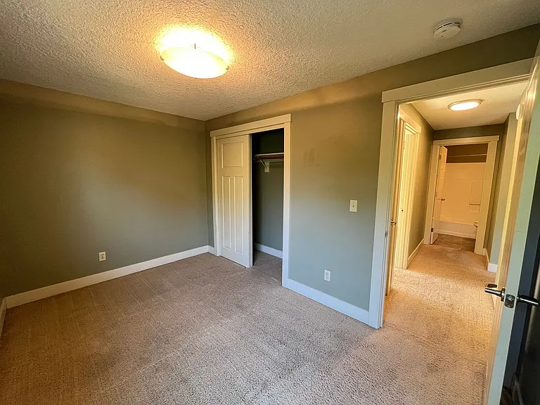 DW094-R — Photo 12