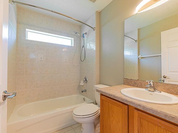 3rd image of 311 Kendall Dr
