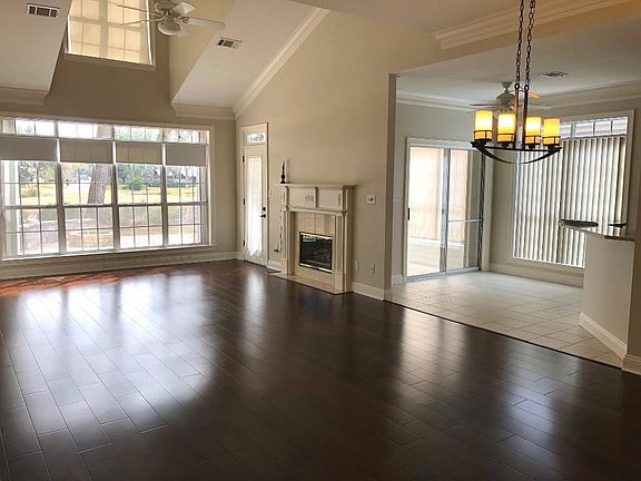 5th image of 1449 Oakmont Pl