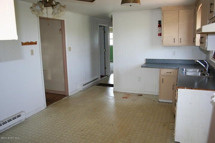 2nd image of 2307 Viewland Cir