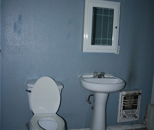 4th image of 810 Indiana Ave #B