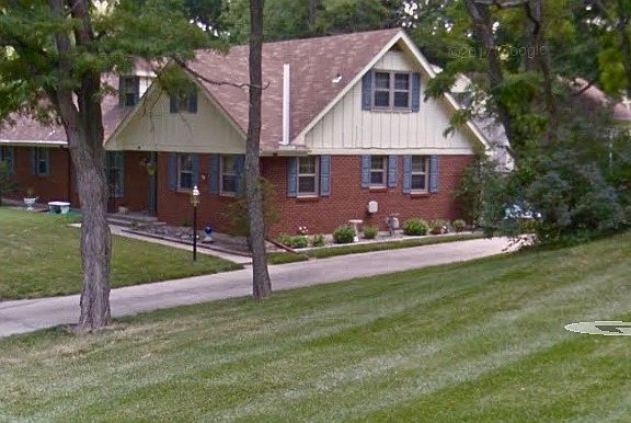 2nd image of 60 Maple Dr