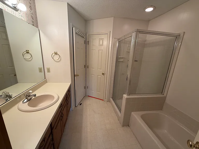 6600 Walnut Cove Dr — Photo 13