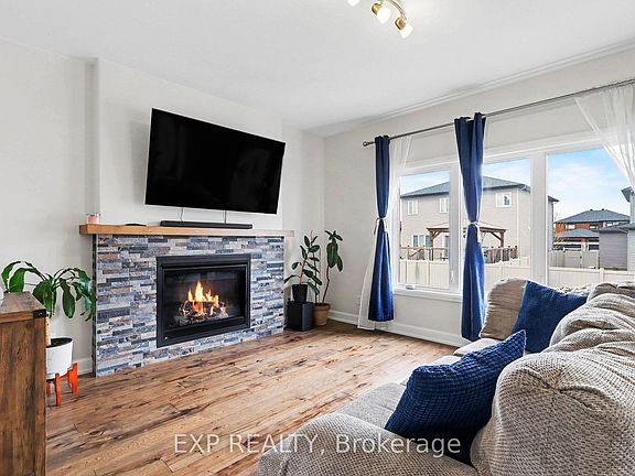 5th image of 520 Lucent St