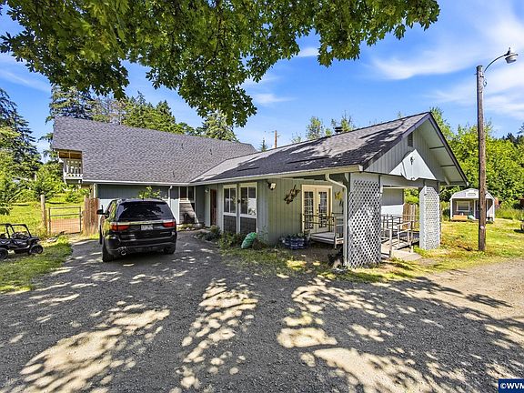 2nd image of 2150 Pioneer Rd