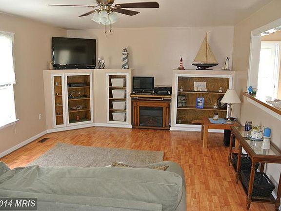3rd image of 29126 Linda Way